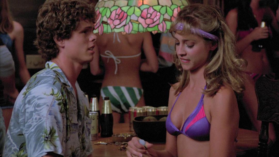 少女戏春潮(1982)的剧照 少女戏春潮(1982)的剧照