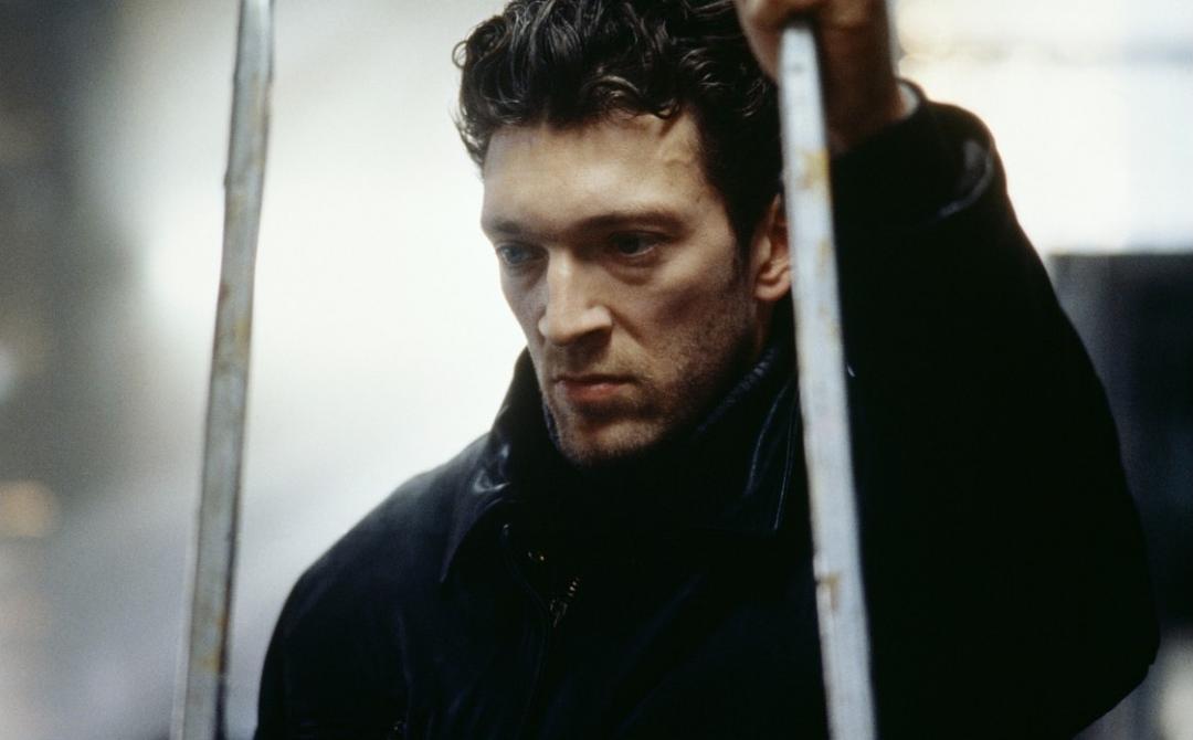 暗流(2000)的剧照 暗流(2000)的剧照