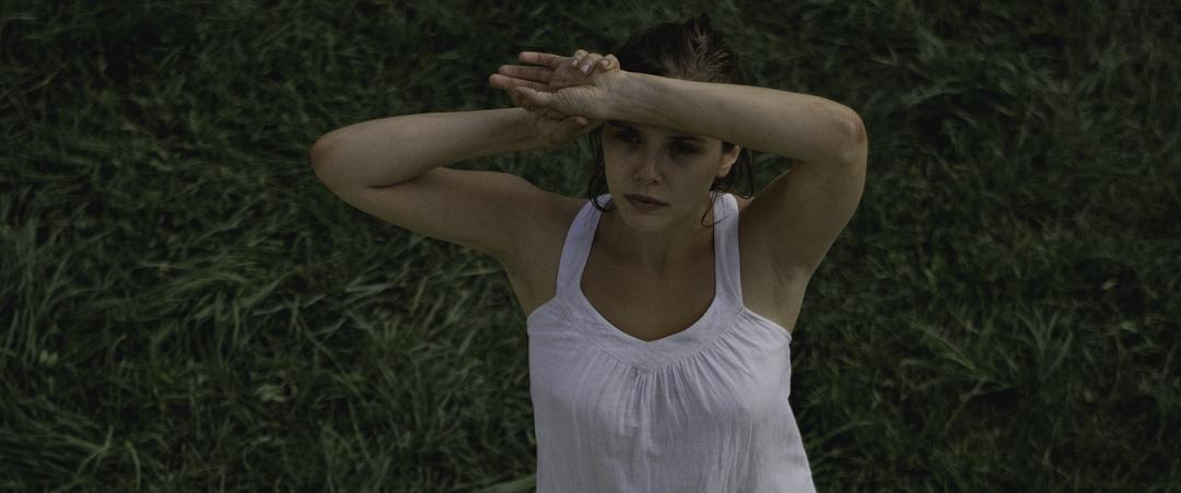 双面玛莎(2011)的剧照 双面玛莎(2011)的剧照