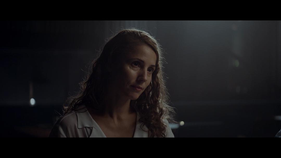 自杀游客(2019)的剧照 自杀游客(2019)的剧照