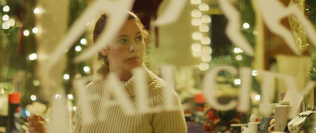 雨中的秋城(2018)的剧照 雨中的秋城(2018)的剧照