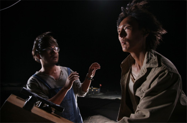 来历不明
(2013)的剧照 来历不明
(2013)的剧照