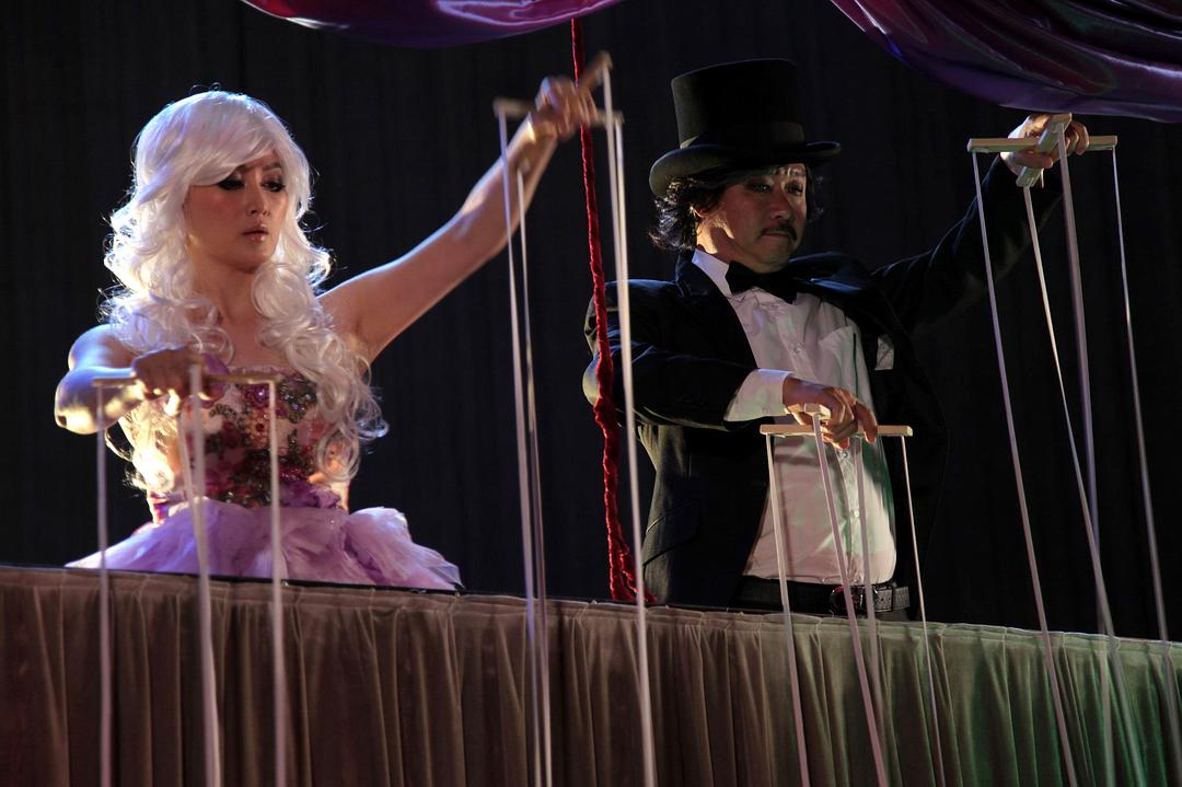 一夜成名
(2012)的剧照 一夜成名
(2012)的剧照