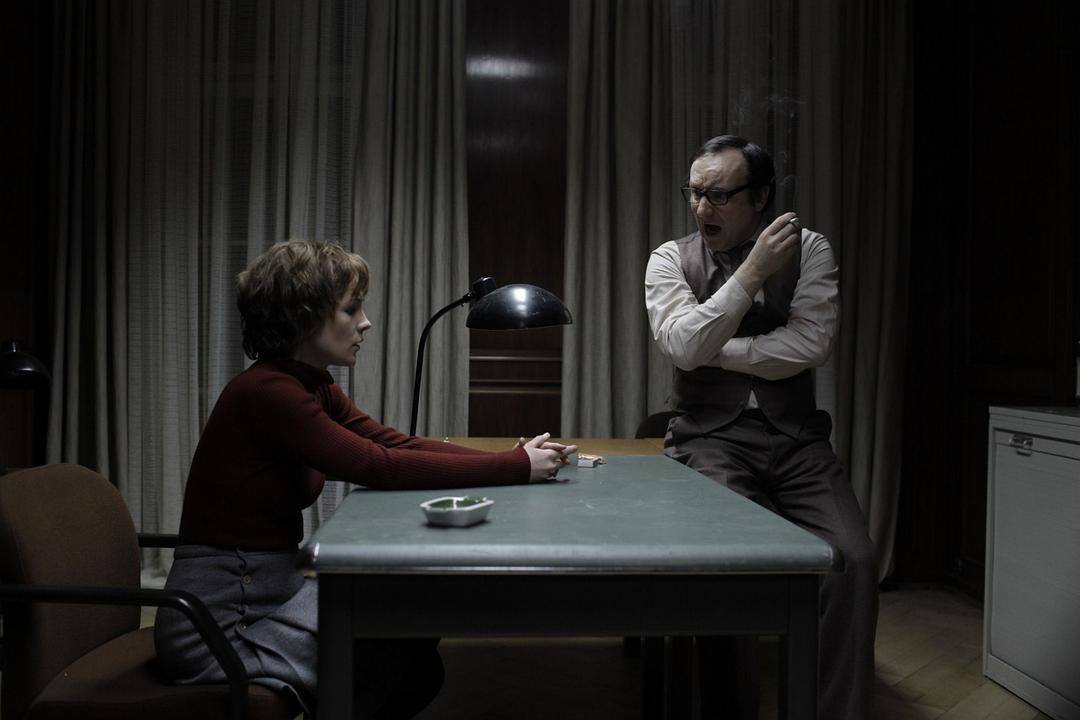 二重生命(2012)的剧照 二重生命(2012)的剧照