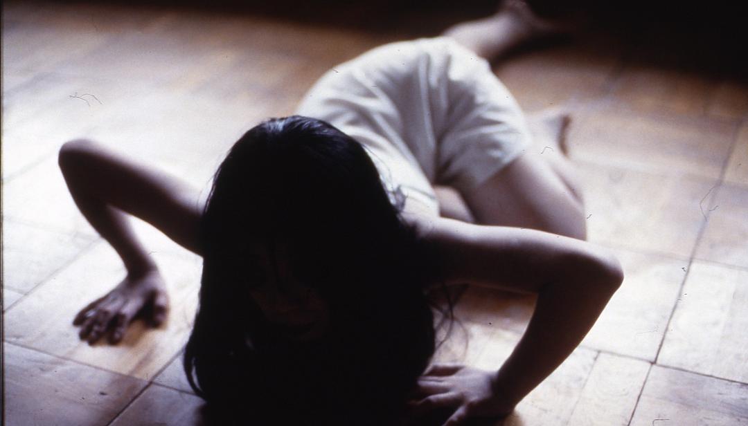 咒怨2(2000)的剧照 咒怨2(2000)的剧照