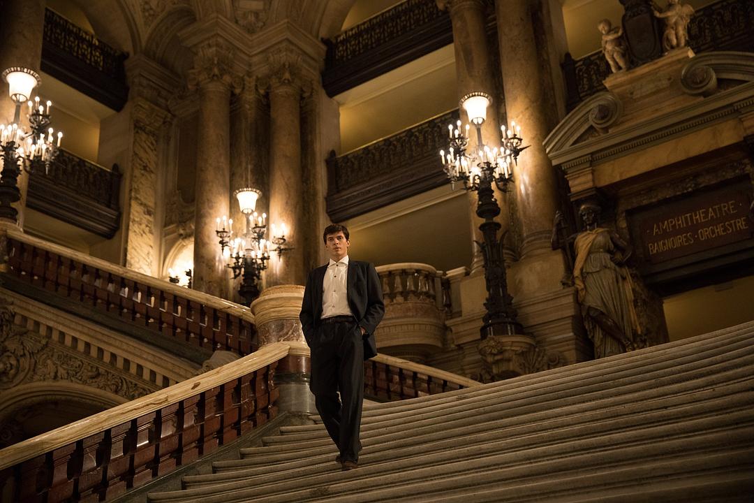 白乌鸦(2018)的剧照 白乌鸦(2018)的剧照