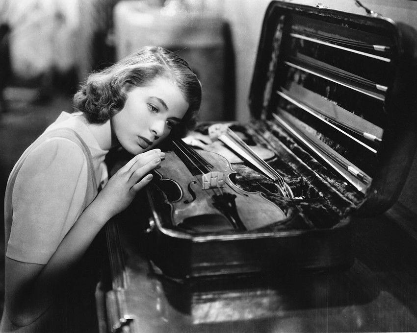 寒夜琴挑(1939)的剧照 寒夜琴挑(1939)的剧照