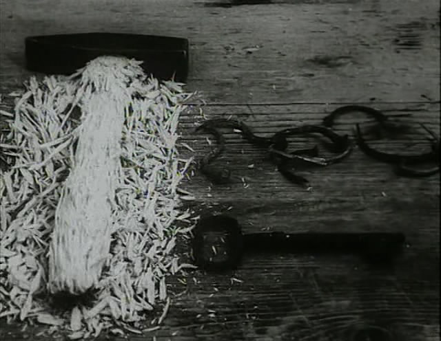 鄂榭府崩溃记(1982)的剧照 鄂榭府崩溃记(1982)的剧照