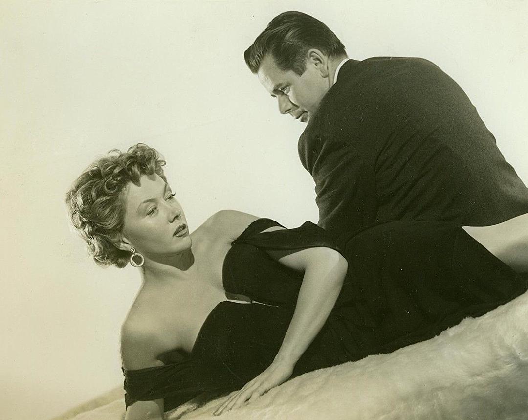 大内幕(1953)的剧照 大内幕(1953)的剧照