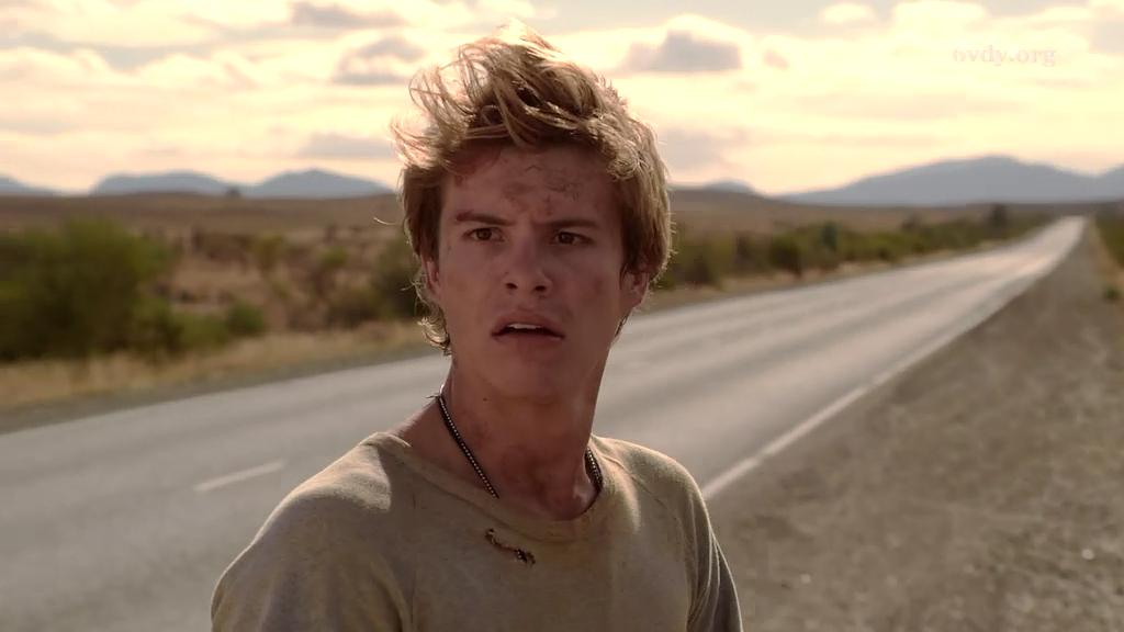 公路列车(2010)的剧照 公路列车(2010)的剧照