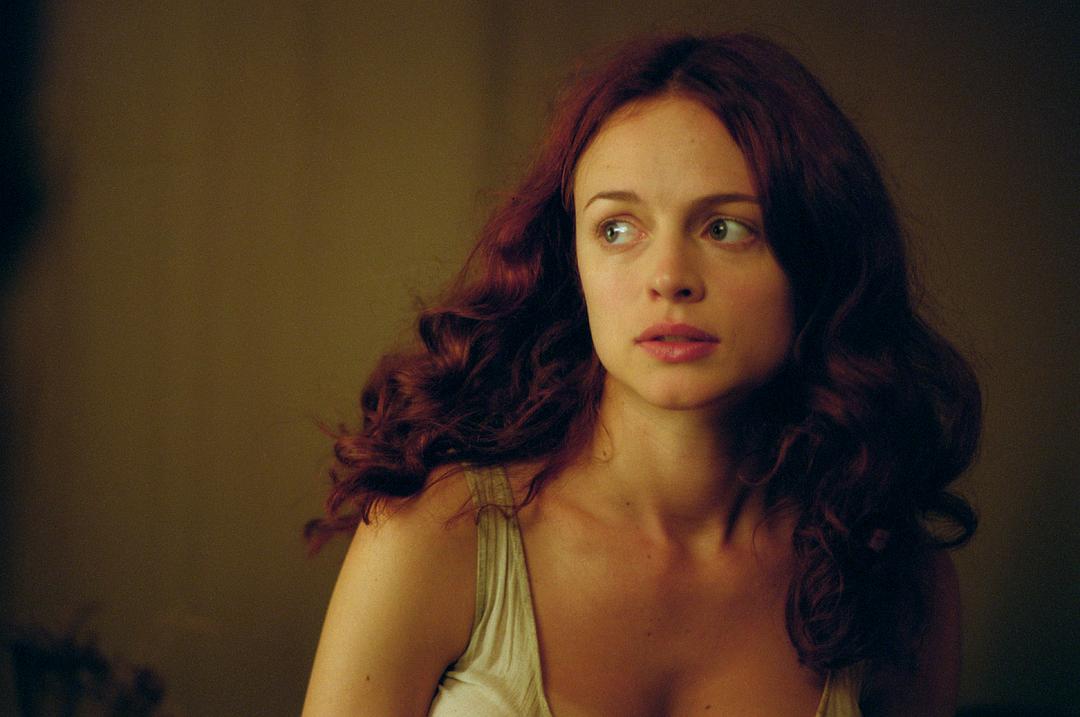 来自地狱(2001)的剧照 来自地狱(2001)的剧照