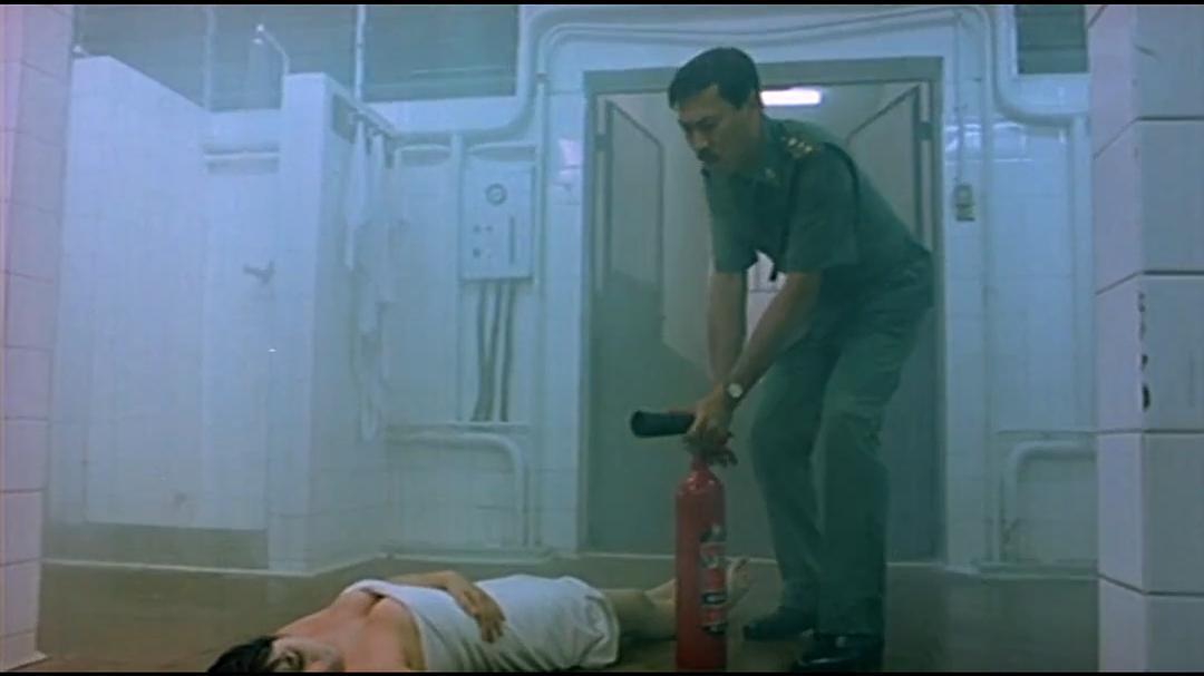 监狱不设防(1990)的剧照 监狱不设防(1990)的剧照