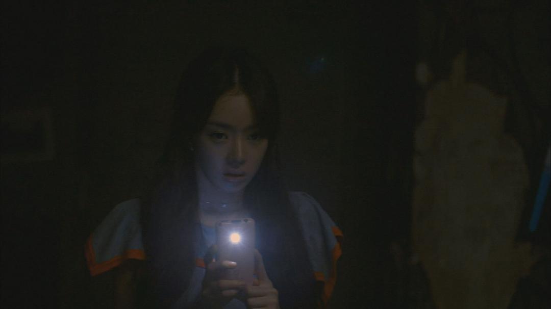 鬼影敲门(2012)的剧照 鬼影敲门(2012)的剧照