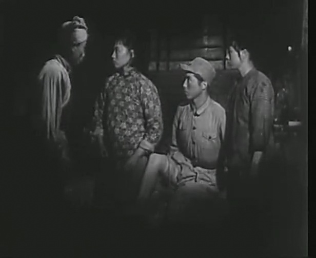 刘胡兰
(1950)的剧照 刘胡兰
(1950)的剧照