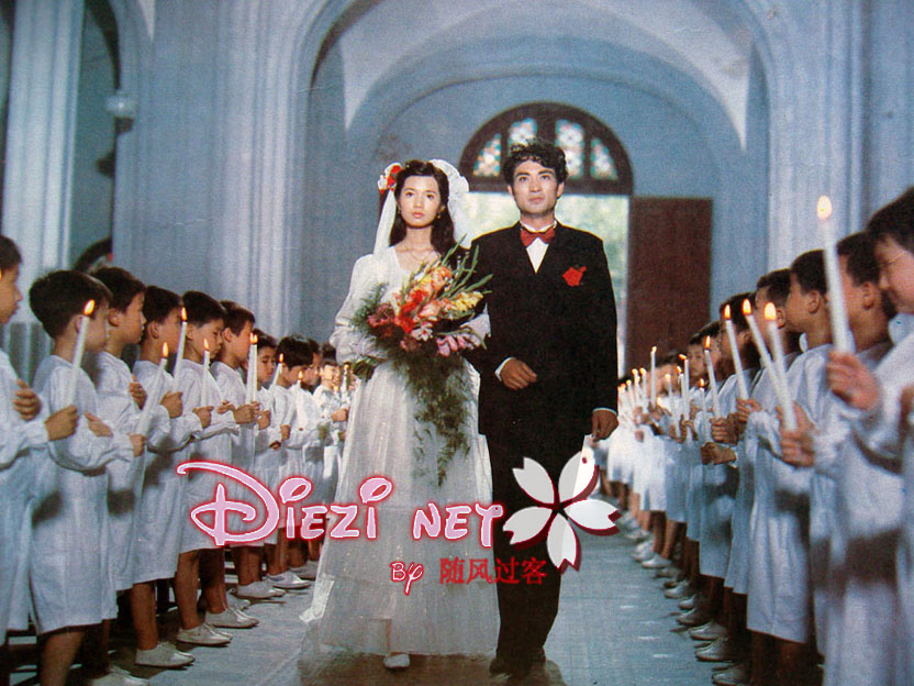 夜半歌声
(1985)的剧照 夜半歌声
(1985)的剧照