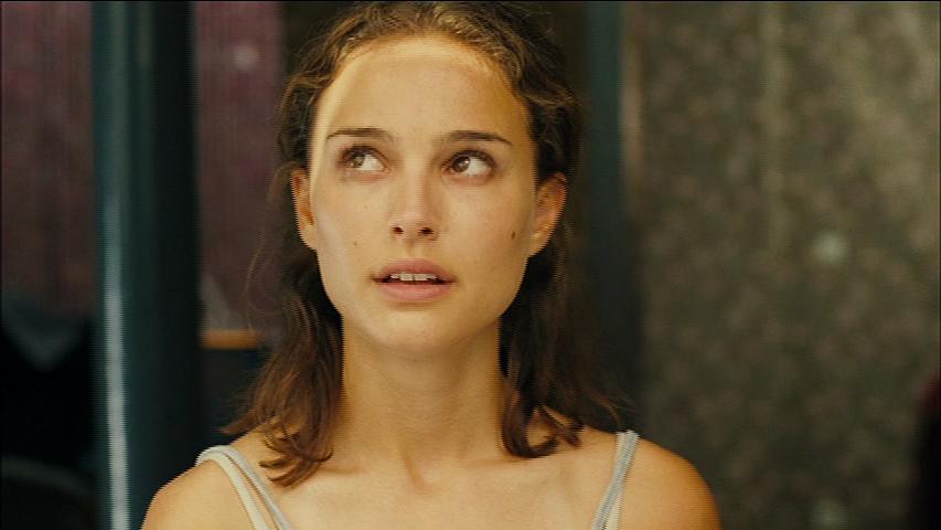 十区车站(2004)的剧照 十区车站(2004)的剧照