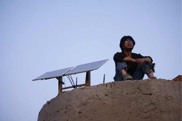 来历不明
(2013)的剧照 来历不明
(2013)的剧照