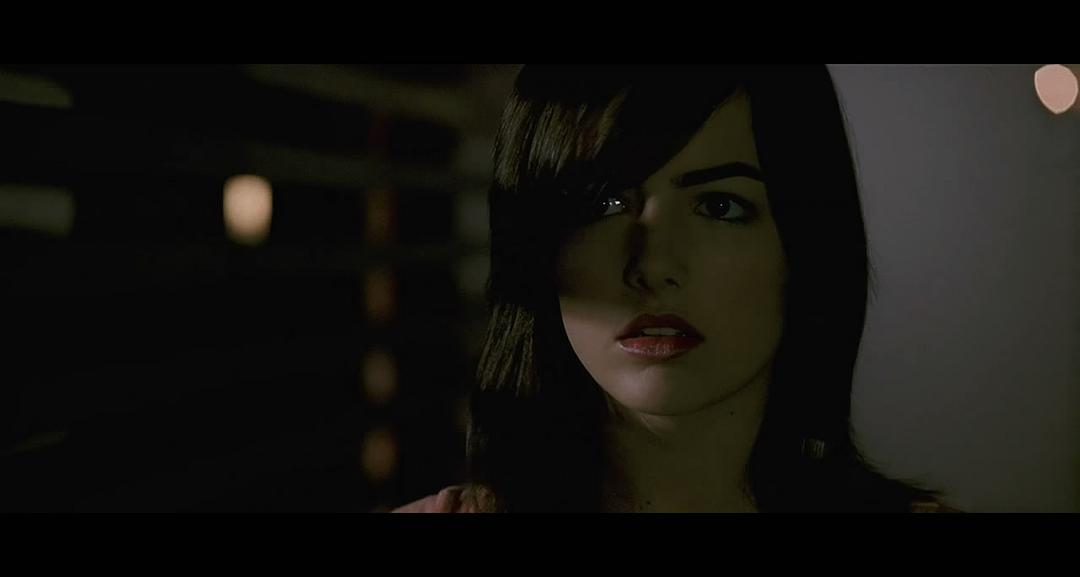 来电惊魂(2006)的剧照 来电惊魂(2006)的剧照