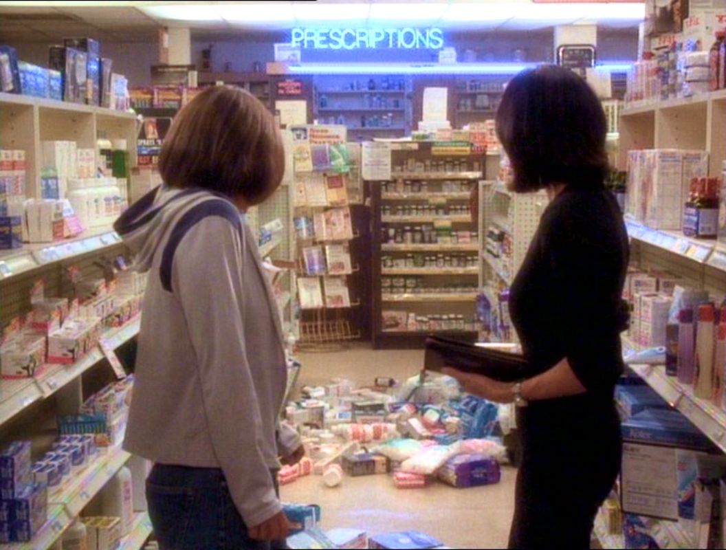 圣女魔咒(1998)的剧照 圣女魔咒(1998)的剧照