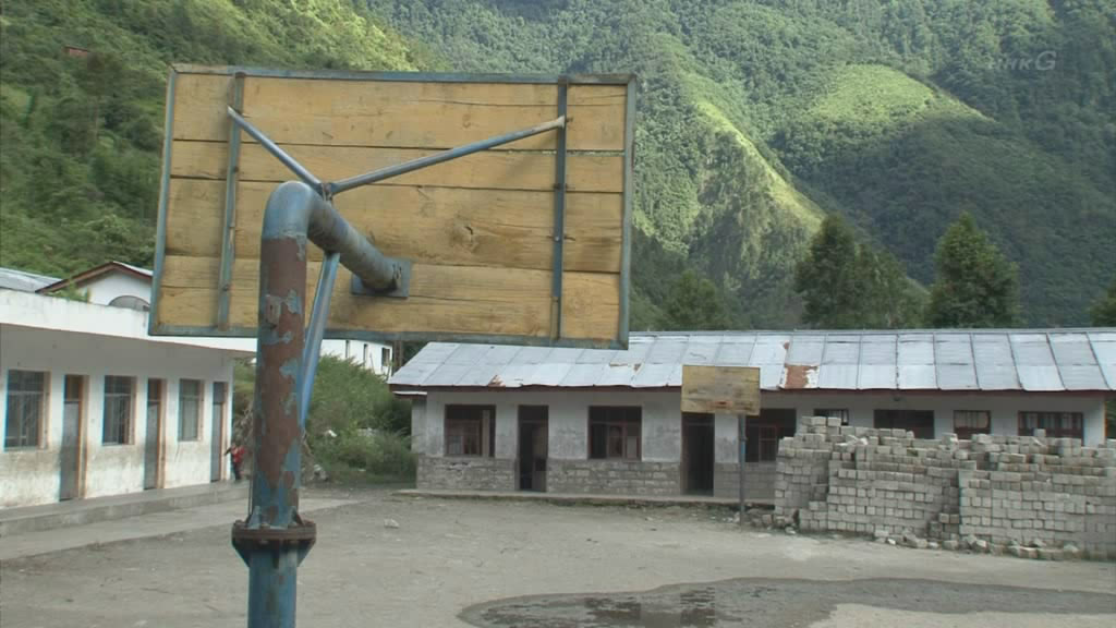 登天之路:西藏开山大运输(2010)的剧照 登天之路:西藏开山大运输(2010)的剧照