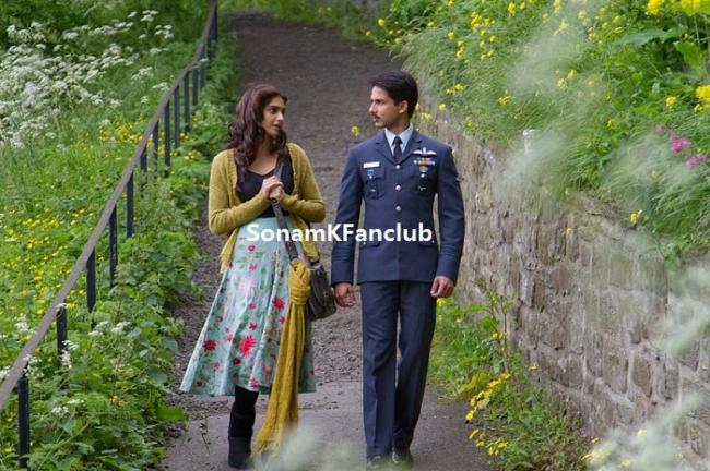 季节(2011)的剧照 季节(2011)的剧照