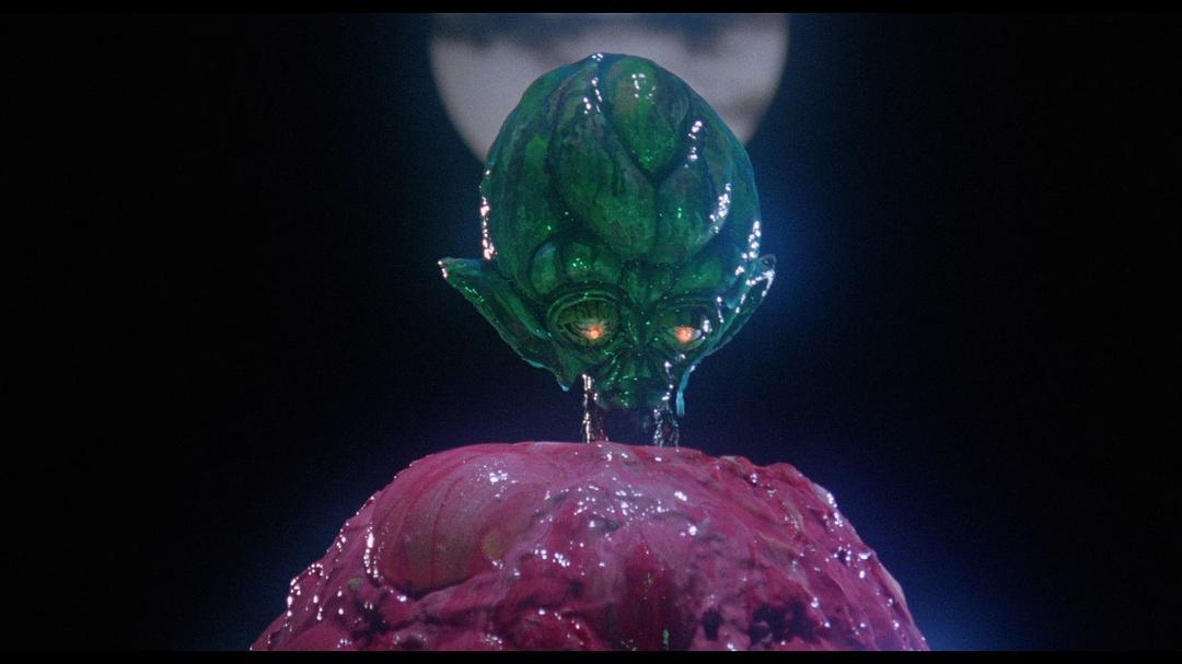 魔
(1983)的剧照 魔
(1983)的剧照