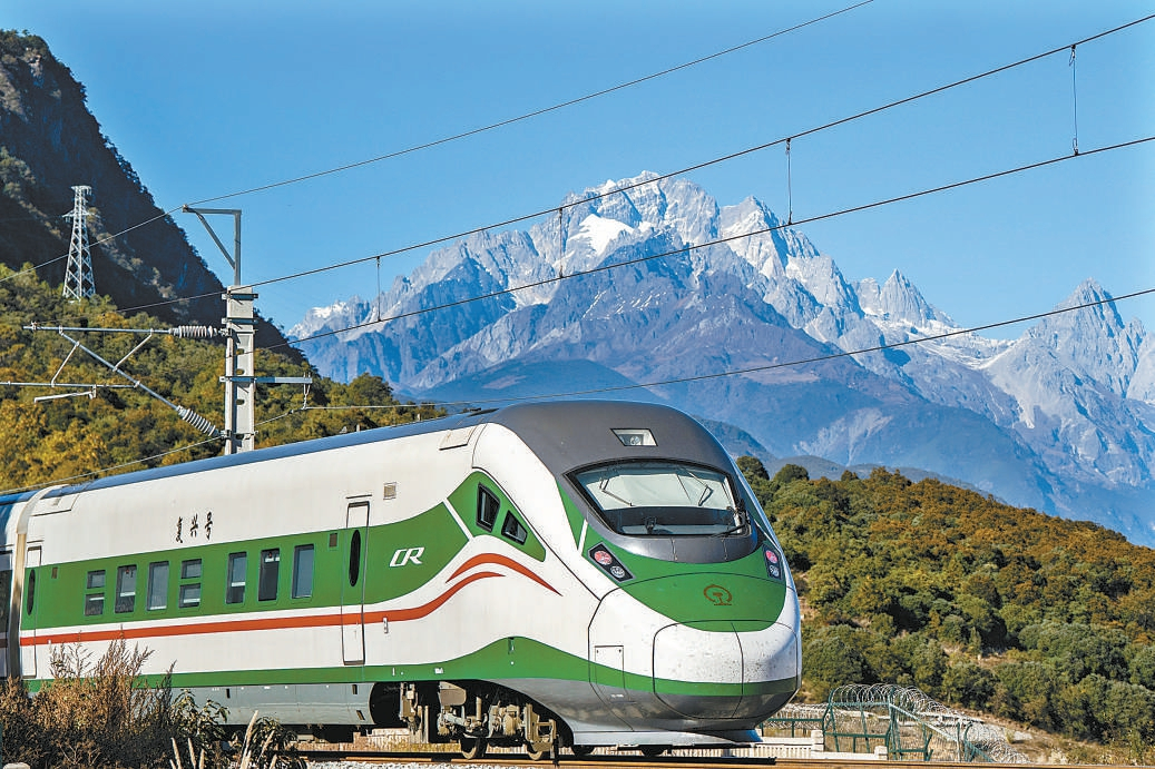 高原型动力集中动车组