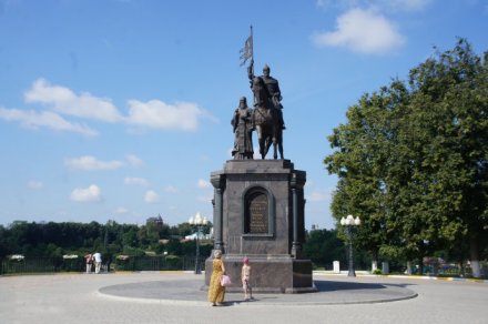 弗拉基米尔大公青铜雕像