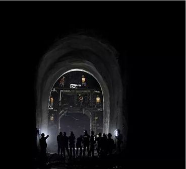 大瑞铁路建设场景