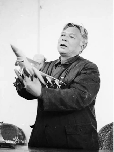 宋文骢在介绍鸭式布局飞机的特点