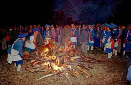 傈僳族刀杆节