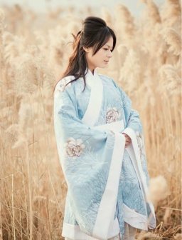 曲裾汉服
